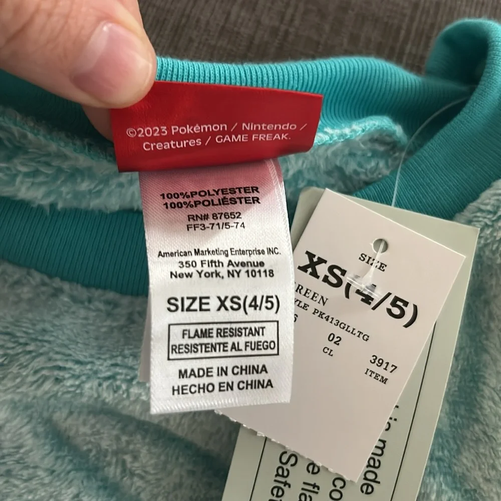 POKEMON Fluffy Cozy 2 piece Pajama XS (4/5) NWT